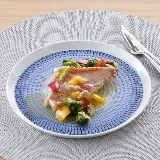 波佐見燒 21cm 主餐盤 使用場景展示