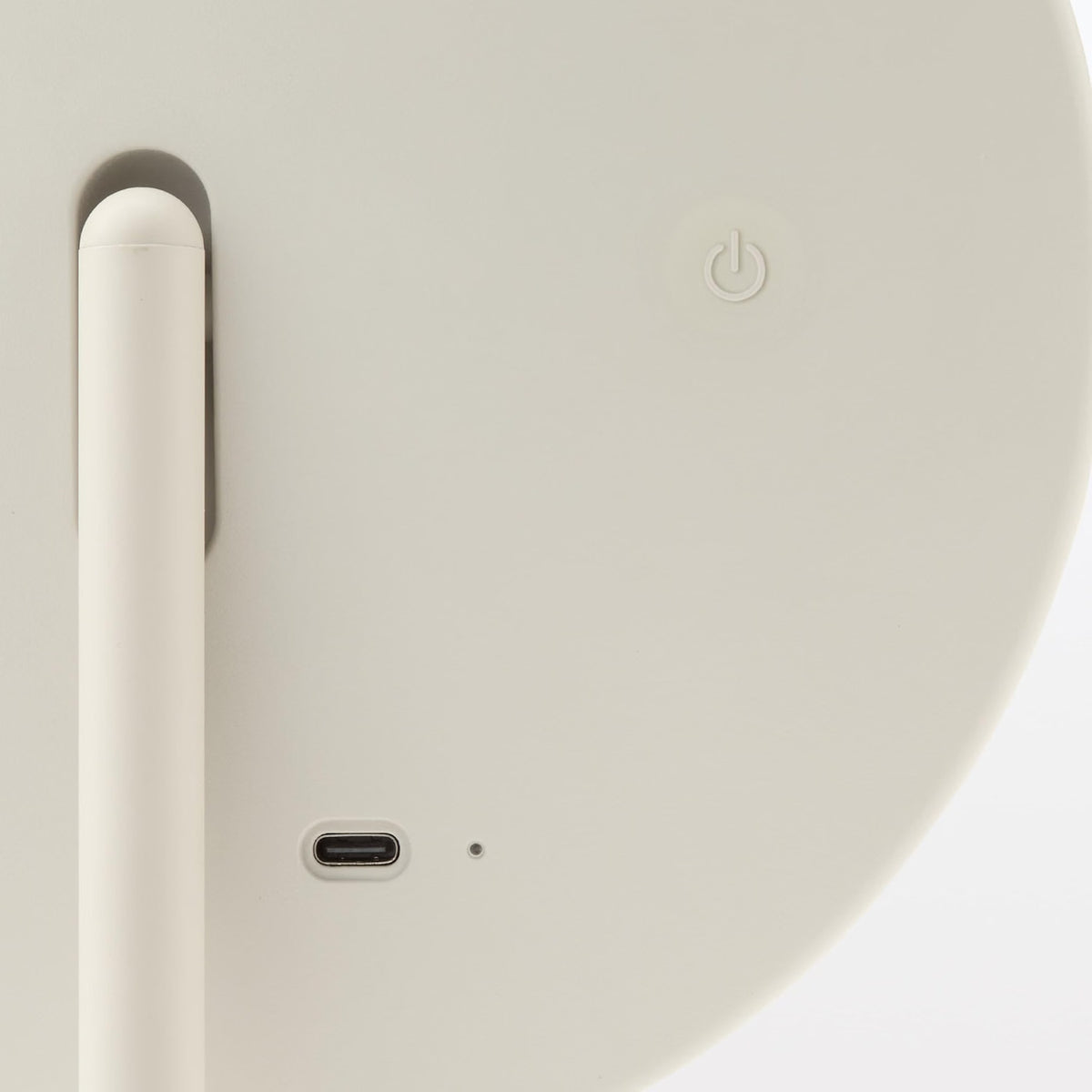 MUJI MJ-LMR2 化妝鏡背面 USB Type-C 充電孔