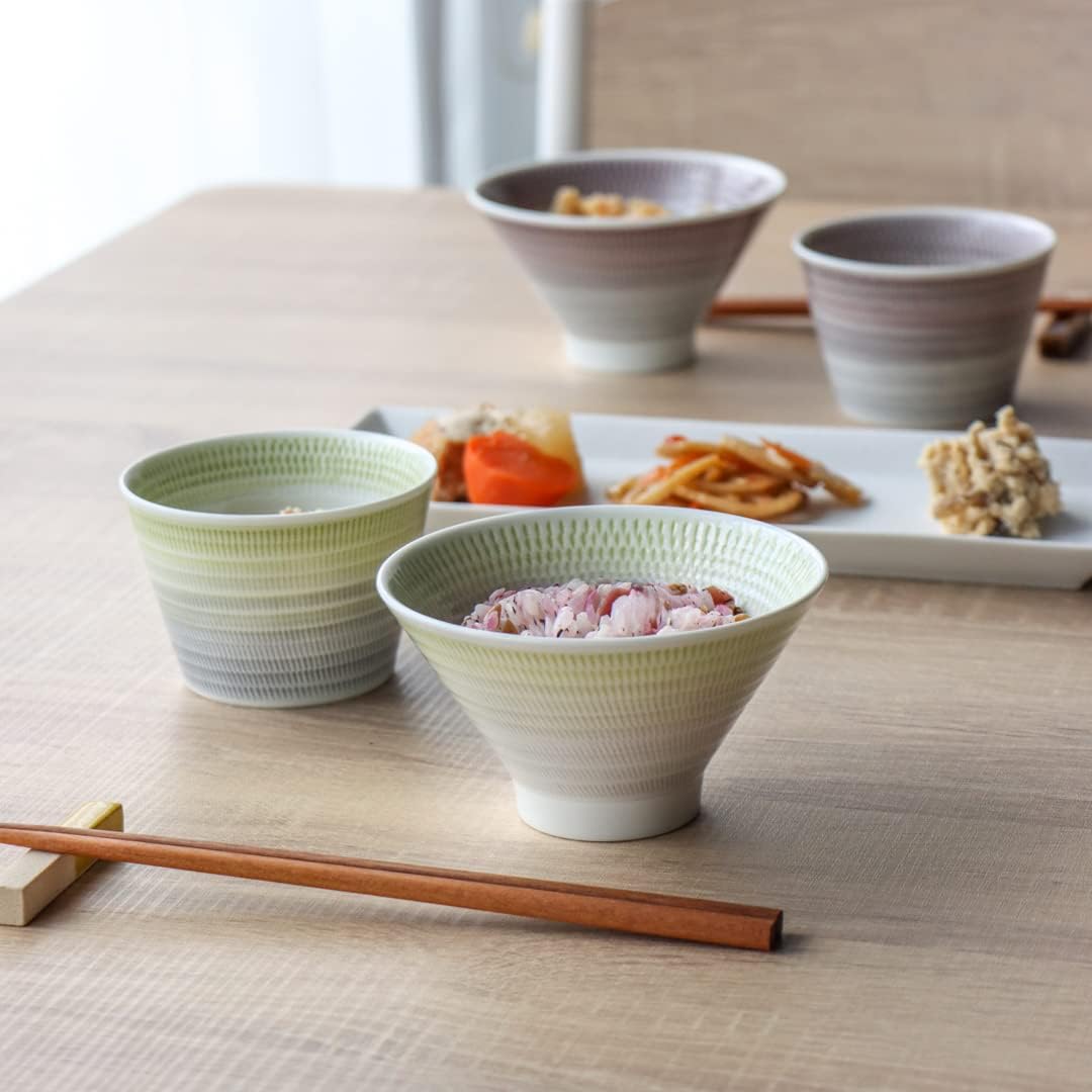 波佐見燒 富士刻紋飯碗 使用場景展示
