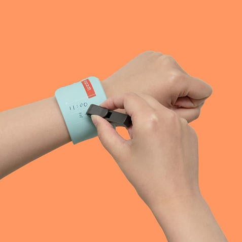 wemo 穿戴式可重複書寫備忘手環｜本體＋專用筆組合｜日本設計 行動備忘工具