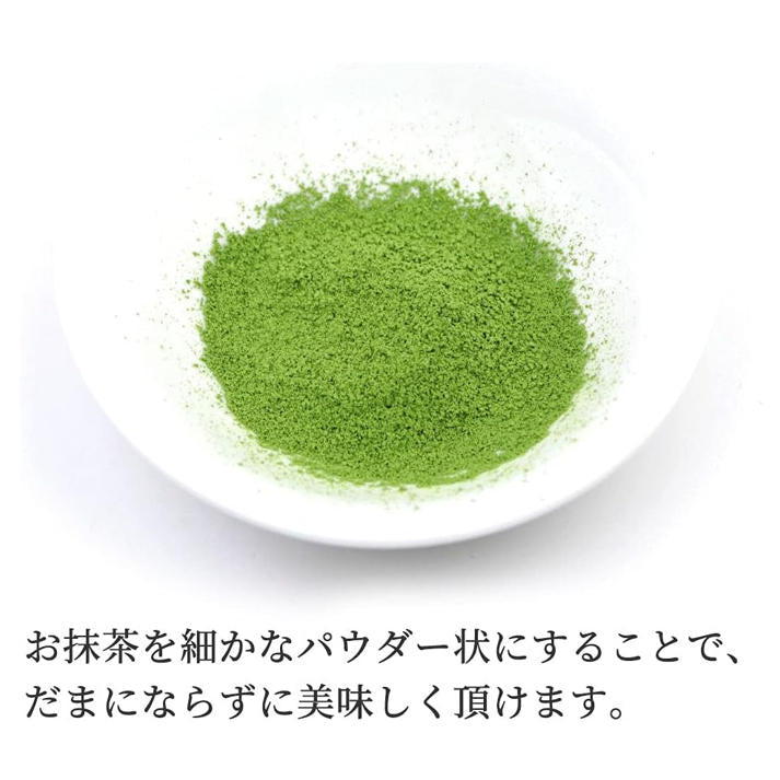抹茶粉過篩後的細緻粉末狀態