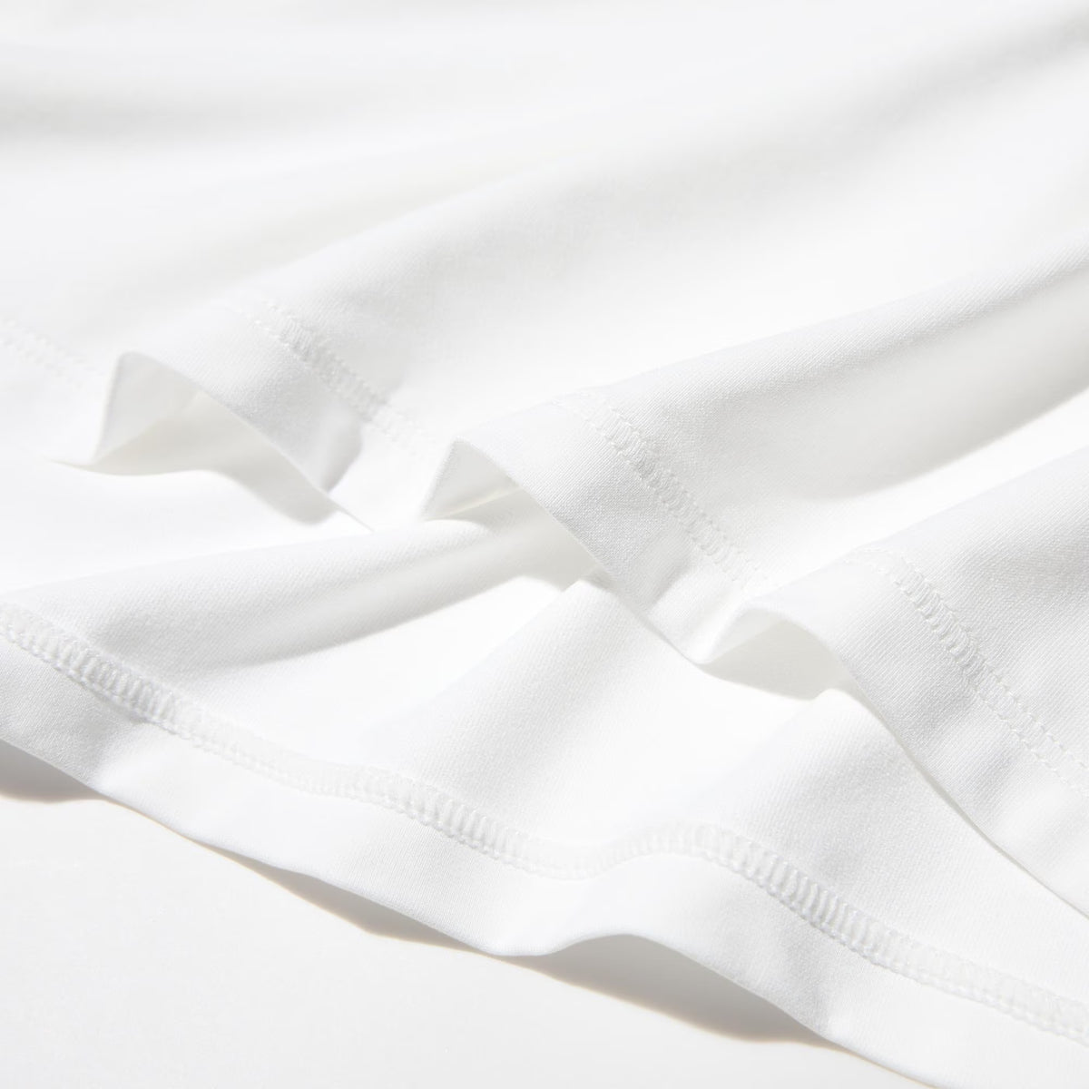 UNIQLO 女裝 AIRism 細肩帶背心細節