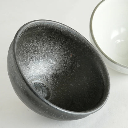 SALIU京型抹茶碗寬口設計與碗內釉色